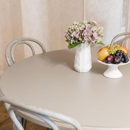 Lux Apartment On Duhnovicha Street .Free Parking. Úzhgorod Exterior foto